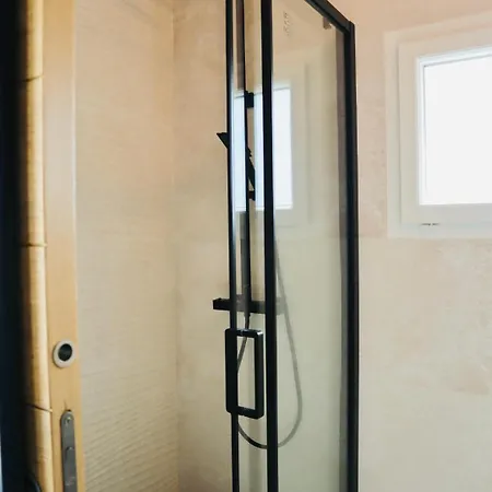 Li Li Et Rose Apartment Nantes
